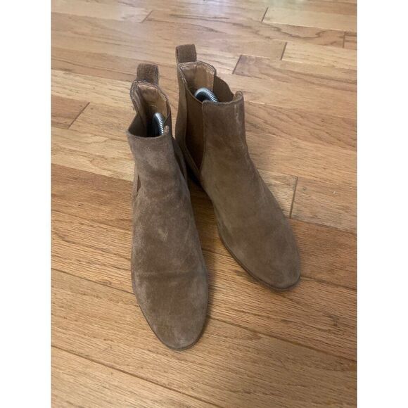 Steve Madden Dover women's suede brown chelsea elastic side ankle booties sz 8.5 - Picture 1 of 8